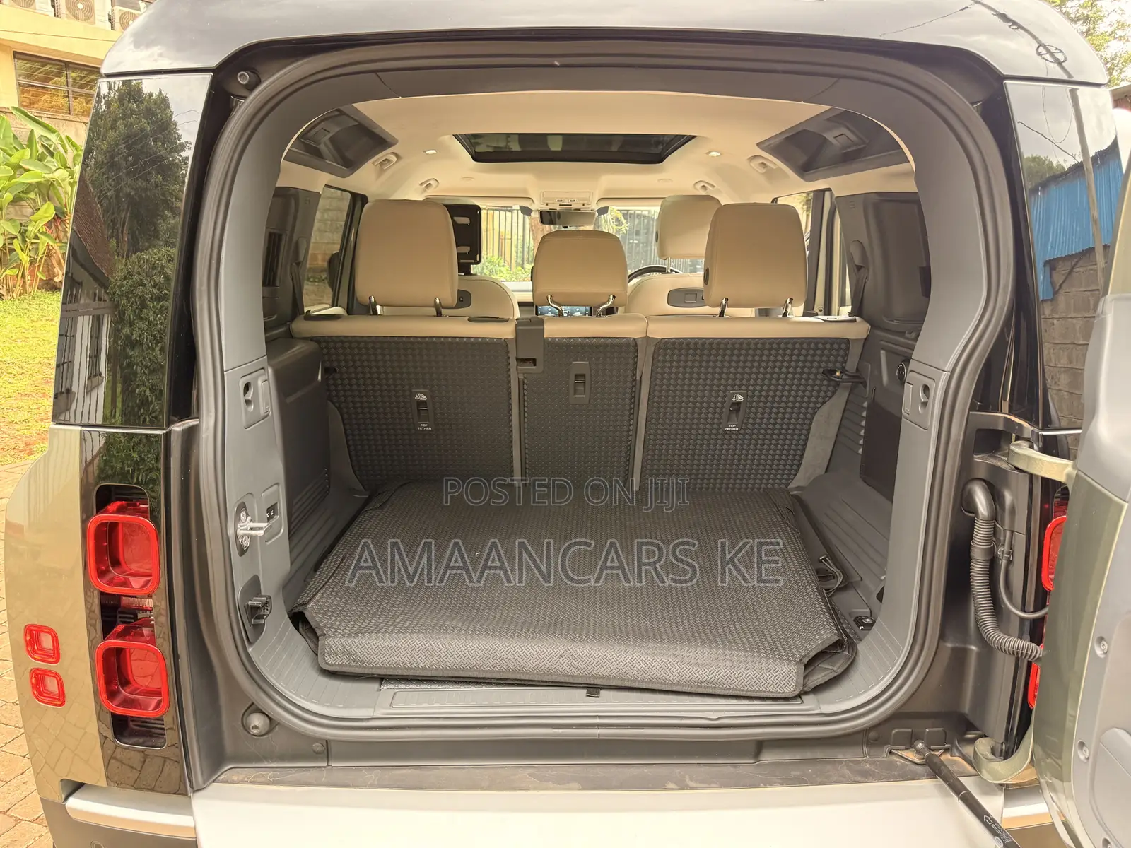 Land Rover Defender First Edition 2021 Green