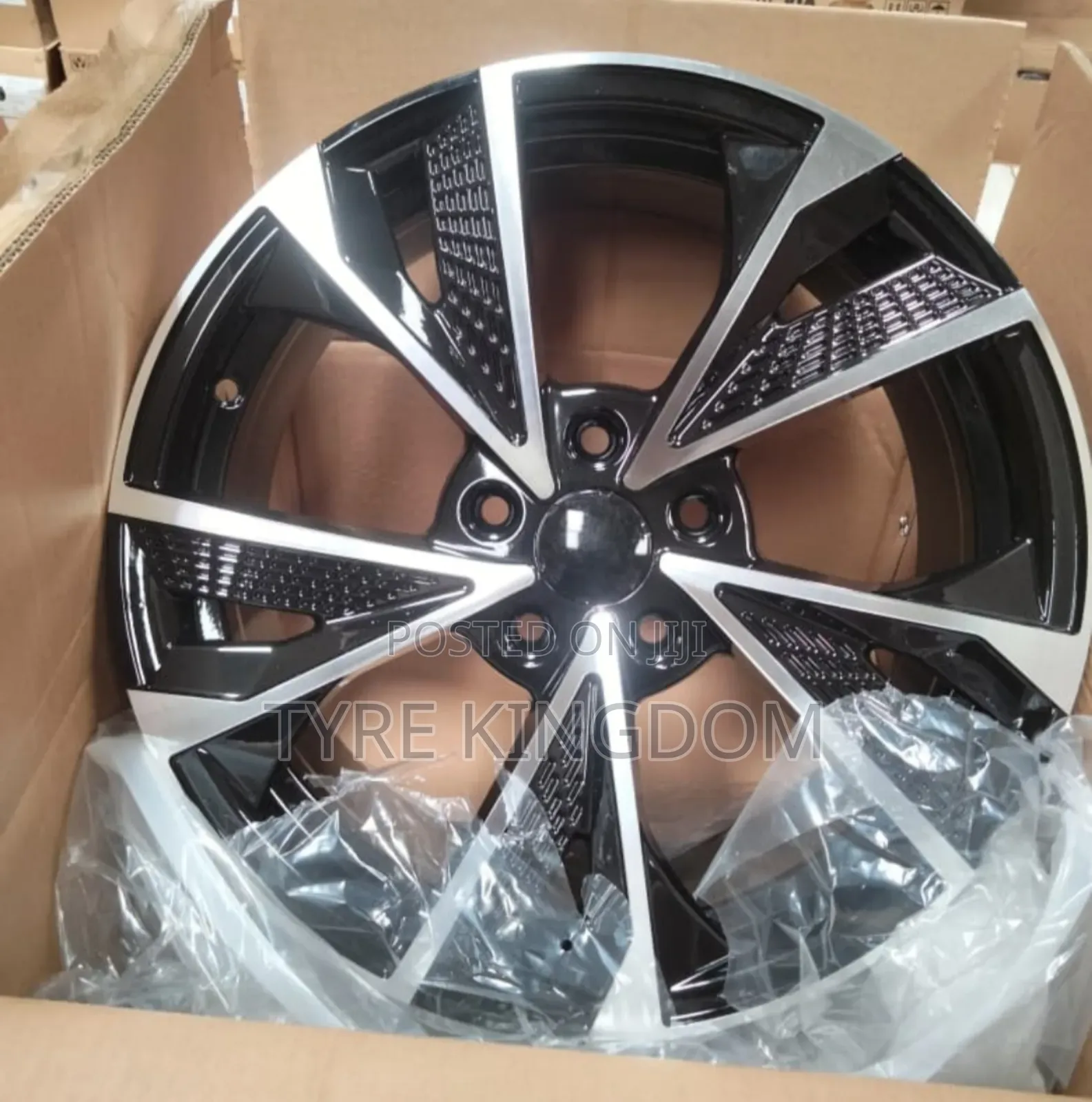 All Rim/Wheel Sizes Available in Deferent Designs for All Car Models