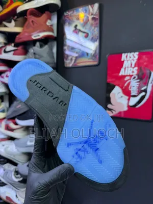 Awake Ny X Air Jordan 5 “Racer Blue/Black”
Sizes : _40 41 42 43 44 45