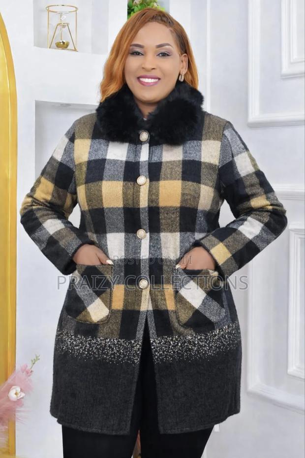 Executive Fur Collar Sweater Coat - thumbnail 2
