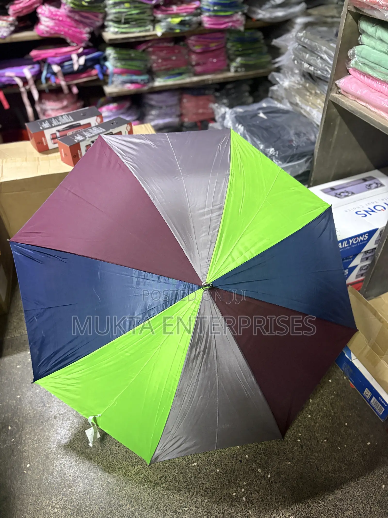 Rainbow Umbrella Light C016