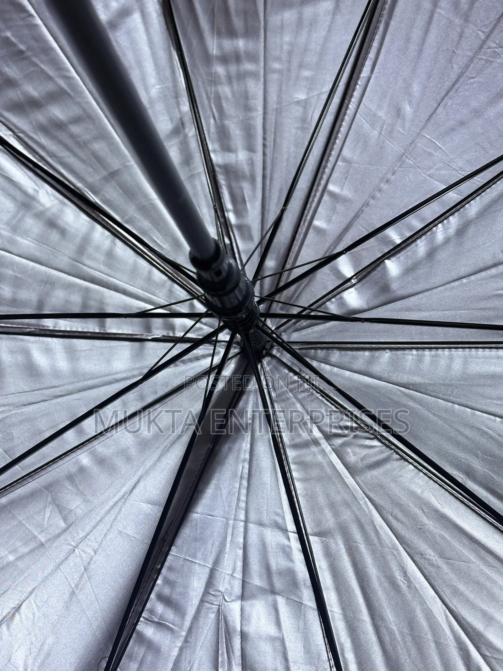 Maroon J Handle Heavy Umbrella C010