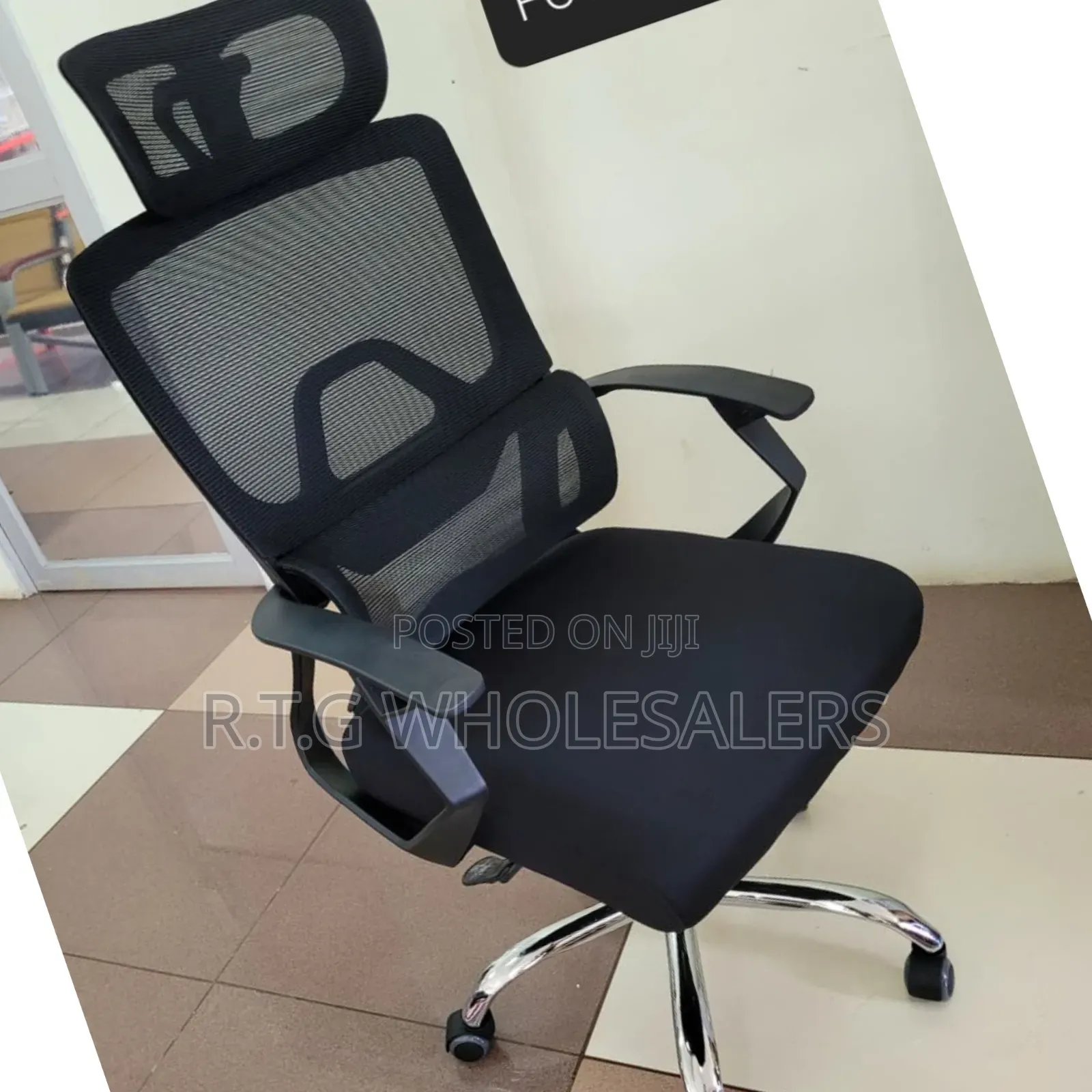 Managerial Ergonomic Mesh Office Chair – Headrest, Lumbar + Comfort
