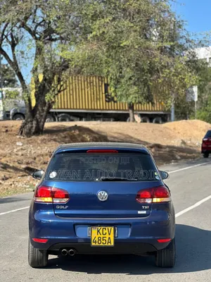 Volkswagen Golf 2013 Blue