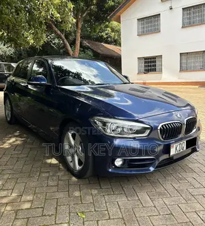 BMW 118i 2017 Blue