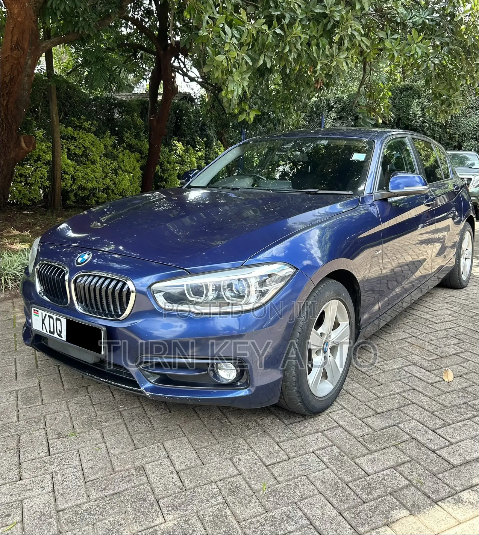 BMW 118i 2017 Blue
