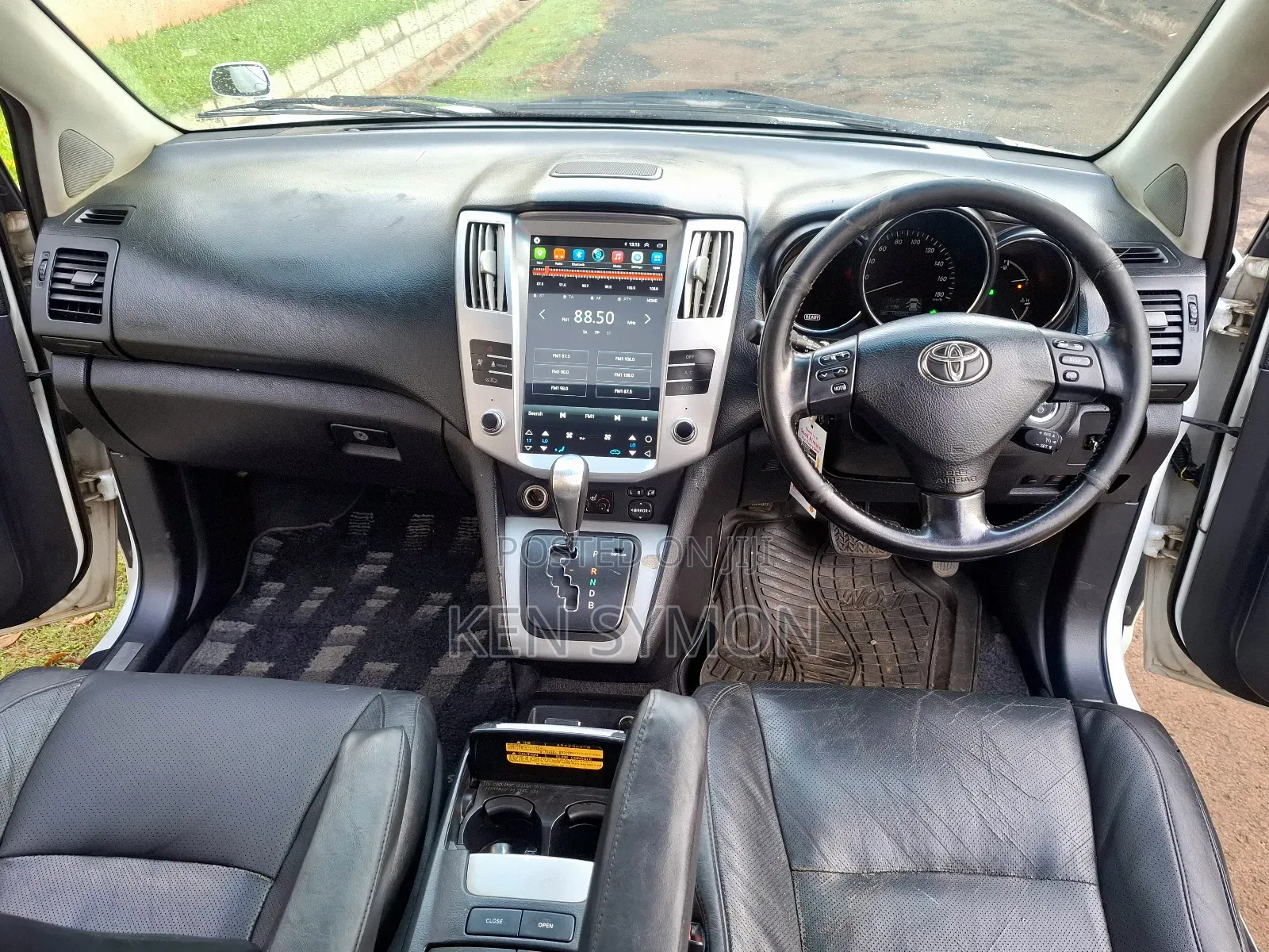 Toyota Harrier 3.3 Hybrid 4WD 2011 White