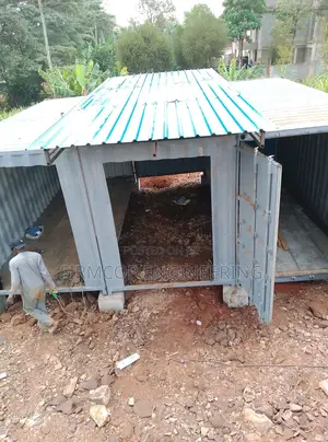40ft Shipping Container Hardware Shop – Ready for Business!