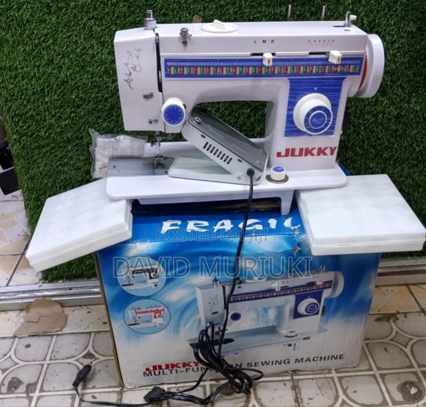 Jukky Sewing Machine. - main view