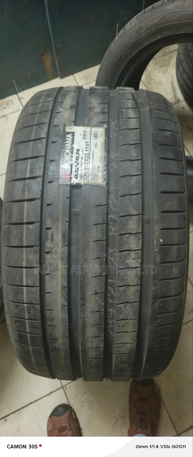 325/35 R 22 Brand New Yokohama Tyre Japan