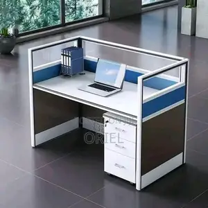 Office Worksatation : 1-Way Office Workstation With Privacy Panels