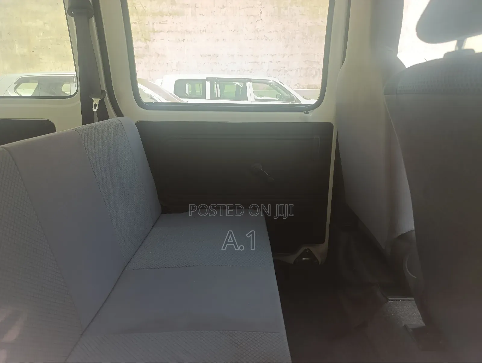 Daihatsu Hijet 2018 White