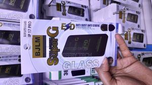 Gazz iPhone 17 Pro Tempered Glass Screen Protector - thumbnail 2