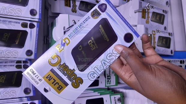 Gazz iPhone 17 Pro Tempered Glass Screen Protector - thumbnail 3