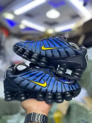 Nike Shoxs Men Sneakers