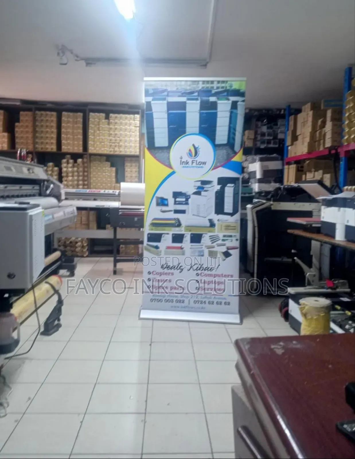 Broad Base Roll Up Banner