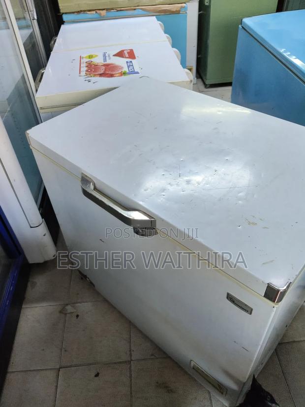Freestanding Ramtoms Chest Freezer on Sale