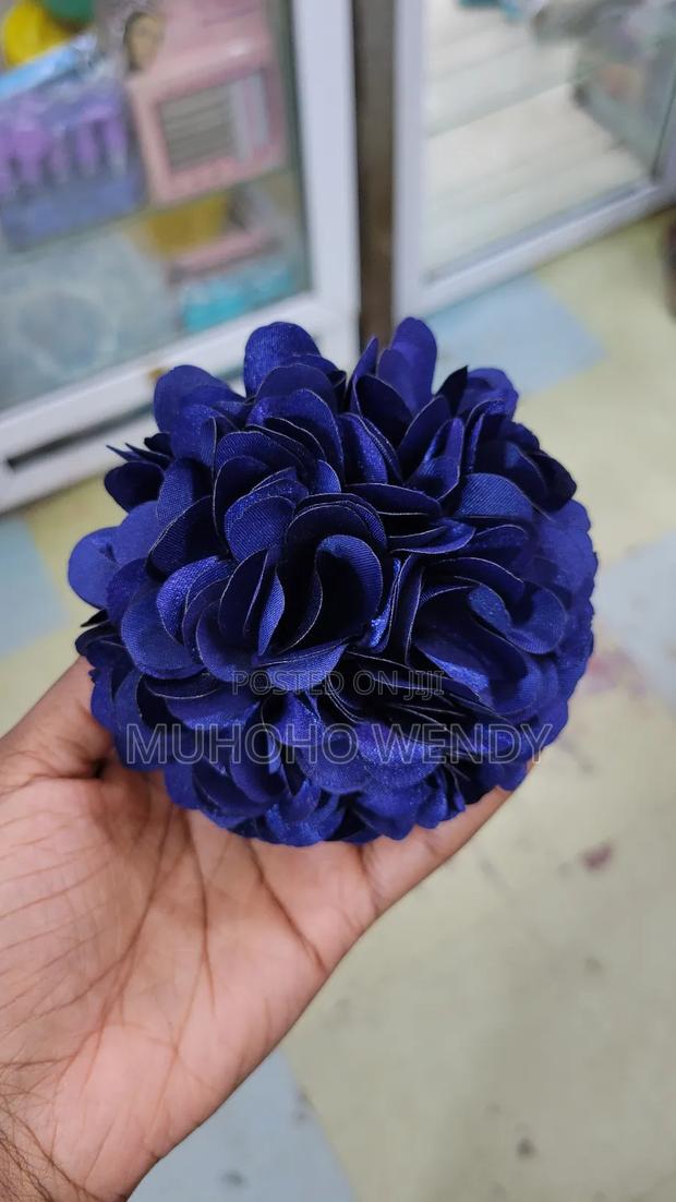 Navy Blue Flower Clip - thumbnail 3