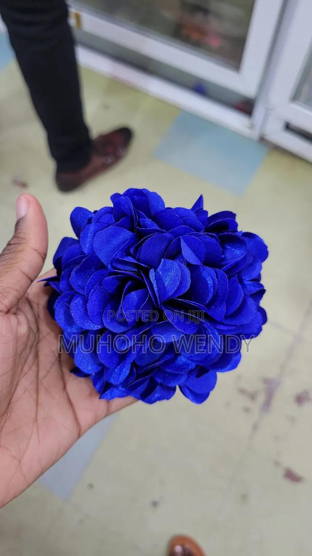 Royal Blue Flower Clip - main view