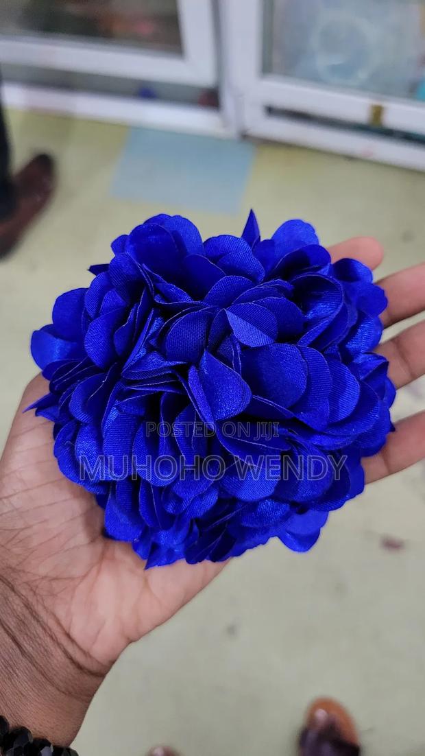 Royal Blue Flower Clip - thumbnail 2