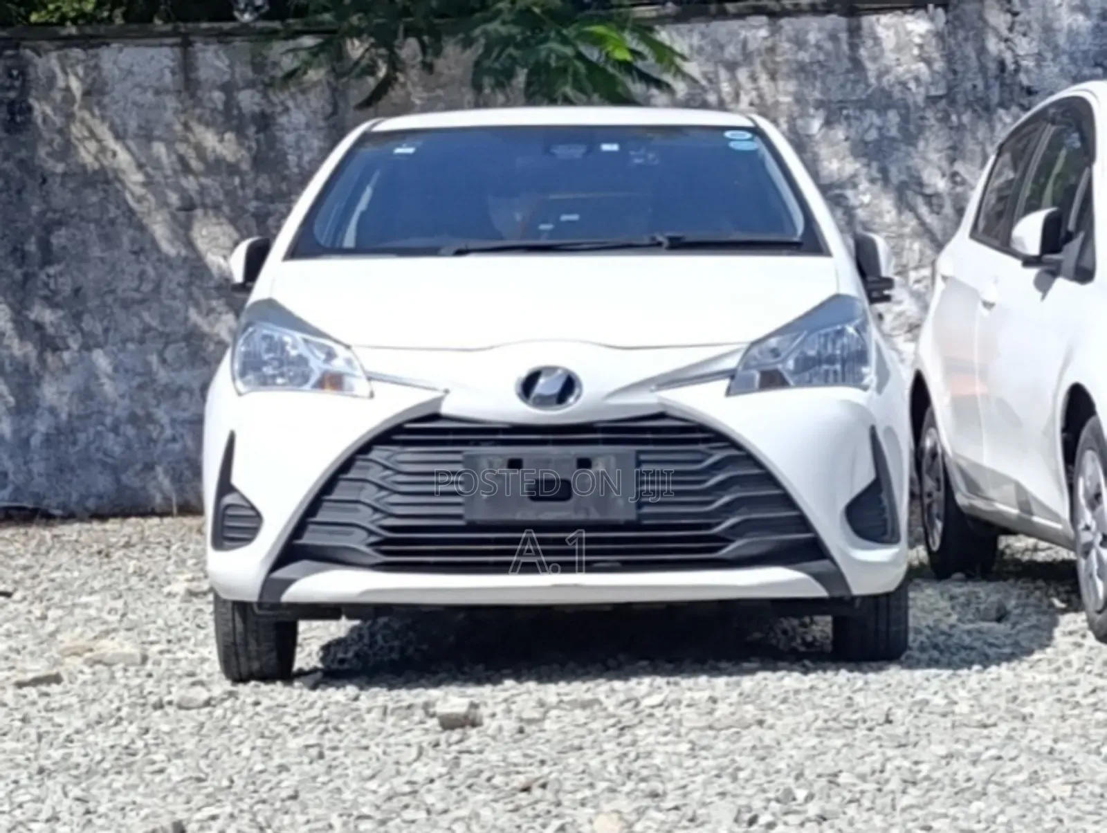 Toyota Vitz 1.0 FWD 5dr 2019 Pearl
