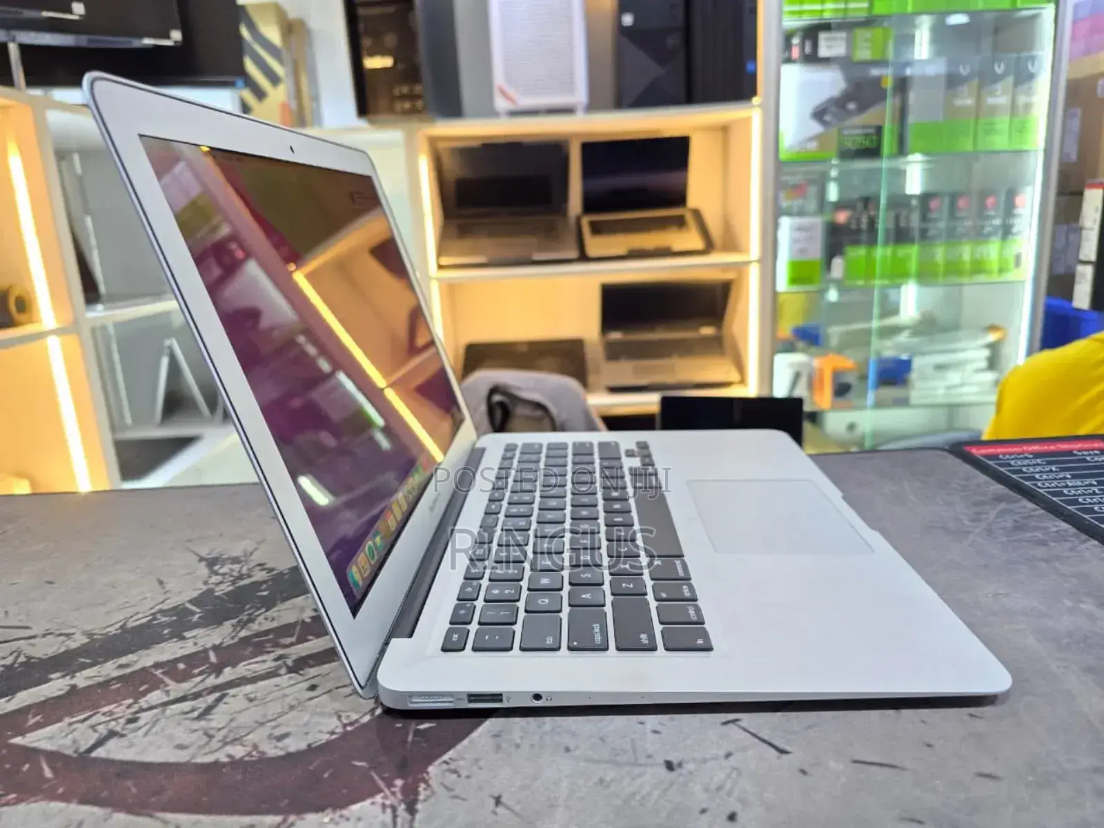 Laptop Apple MacBook Air 8GB Intel Core i7 SSD 256GB