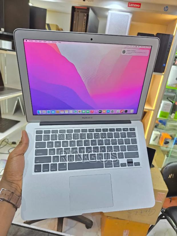 Laptop Apple MacBook Air 8GB Intel Core i7 SSD 256GB
