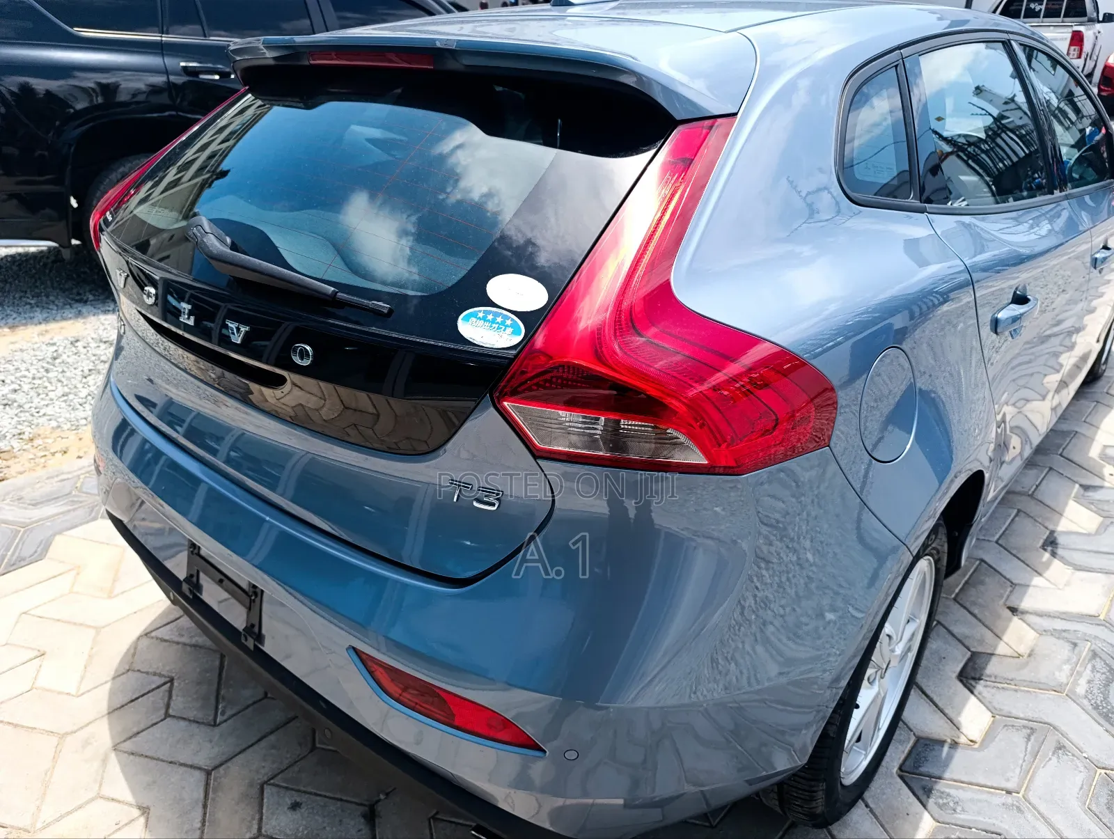 Volvo V40 2018 Blue