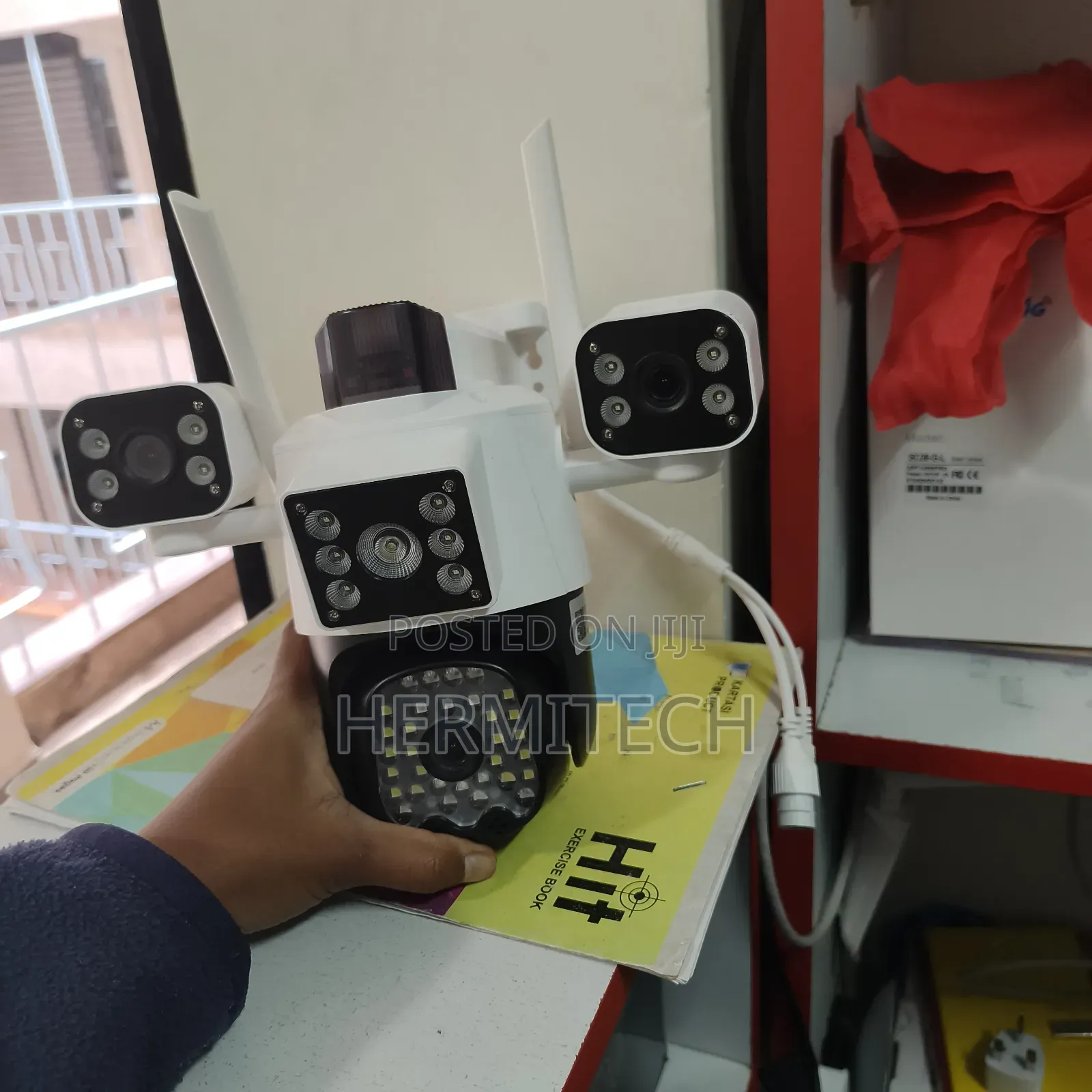 Triple Lens With Siren CCTV Camera 4g/Wifi Enabled