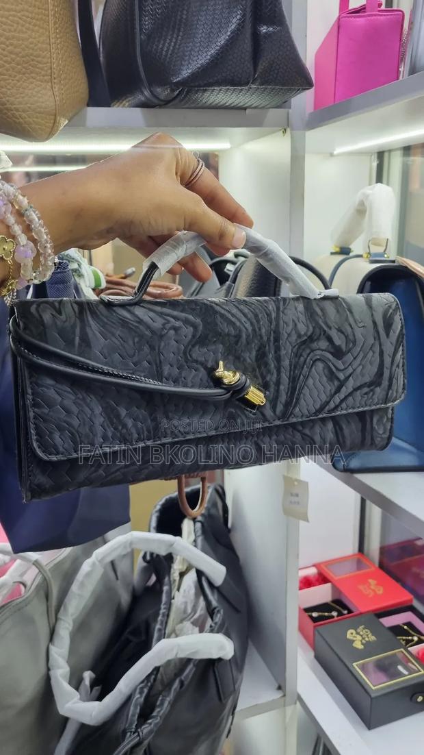 Fancy Clutch Bottega - main view