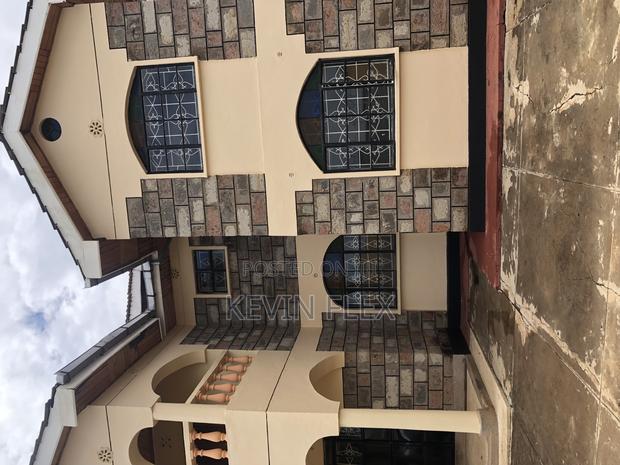 3bdrm House in Landless Area, Alpha, Makongeni / Thika for rent
