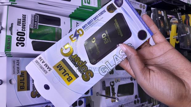 Nooy Samsung Galaxy A36 Tempered Glass Screen Protector - thumbnail 3