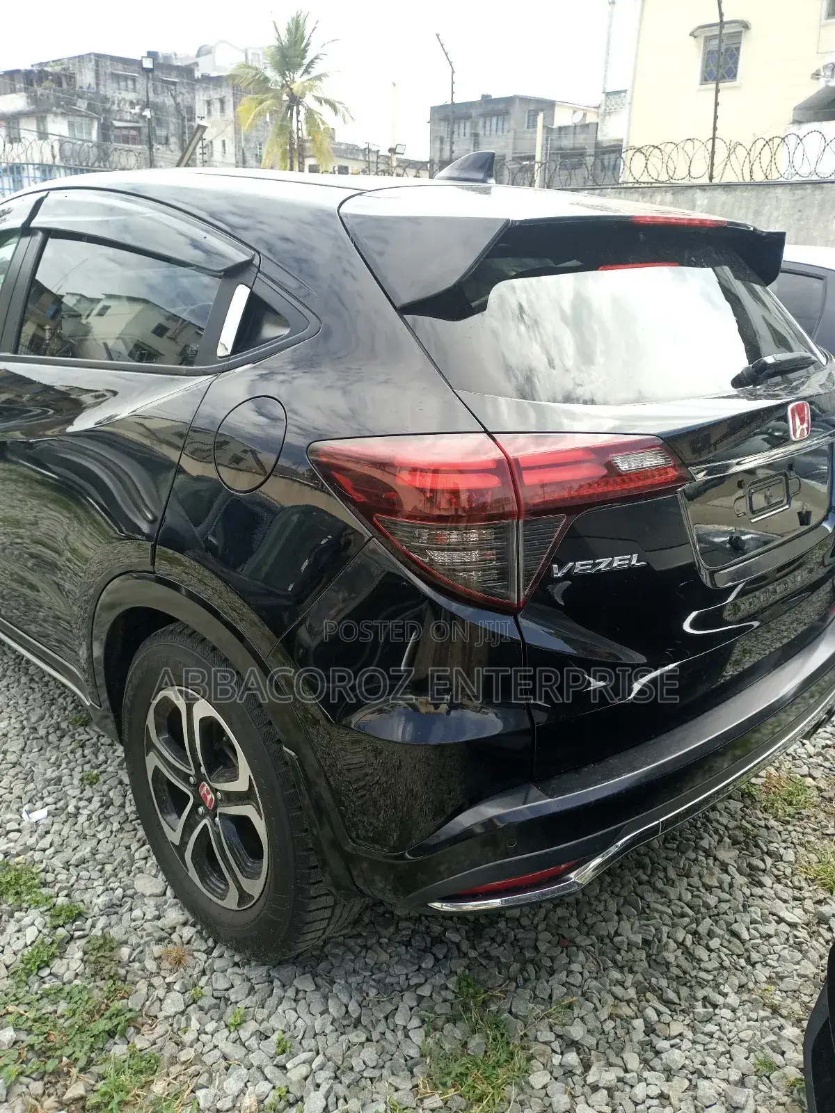 Honda Vezel 1.5 Hybrid 4WD 2021 Black
