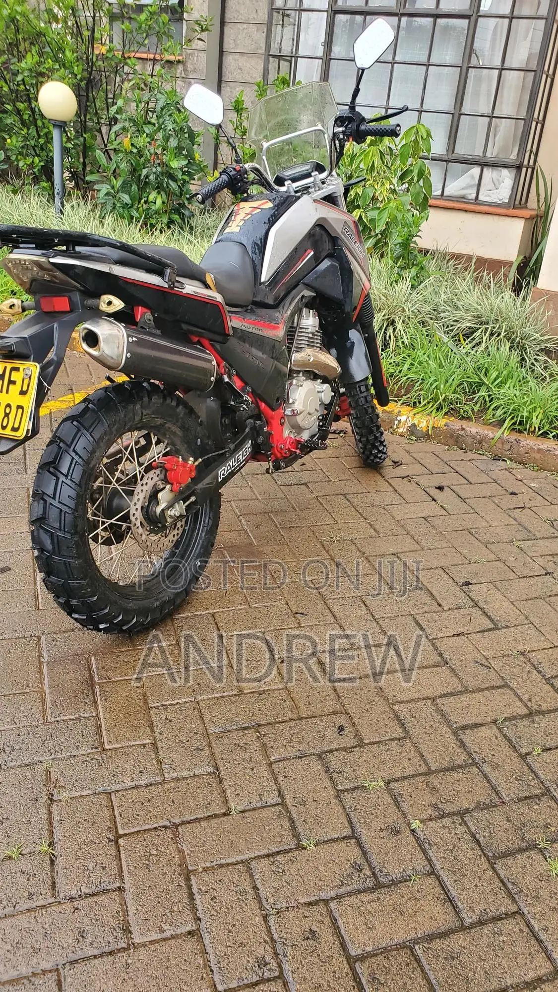 Raleigh 400cc 2017 Red