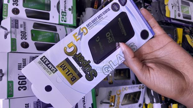 Saxhi Samsung Galaxy A35 Tempered Glass Screen Protector - thumbnail 3