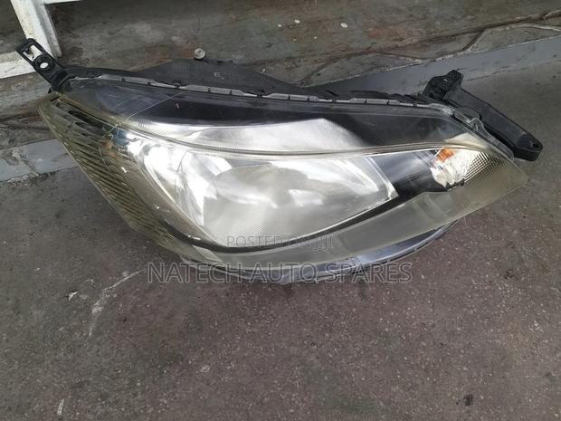 Nissan Vannate 2011 Headlight - main view
