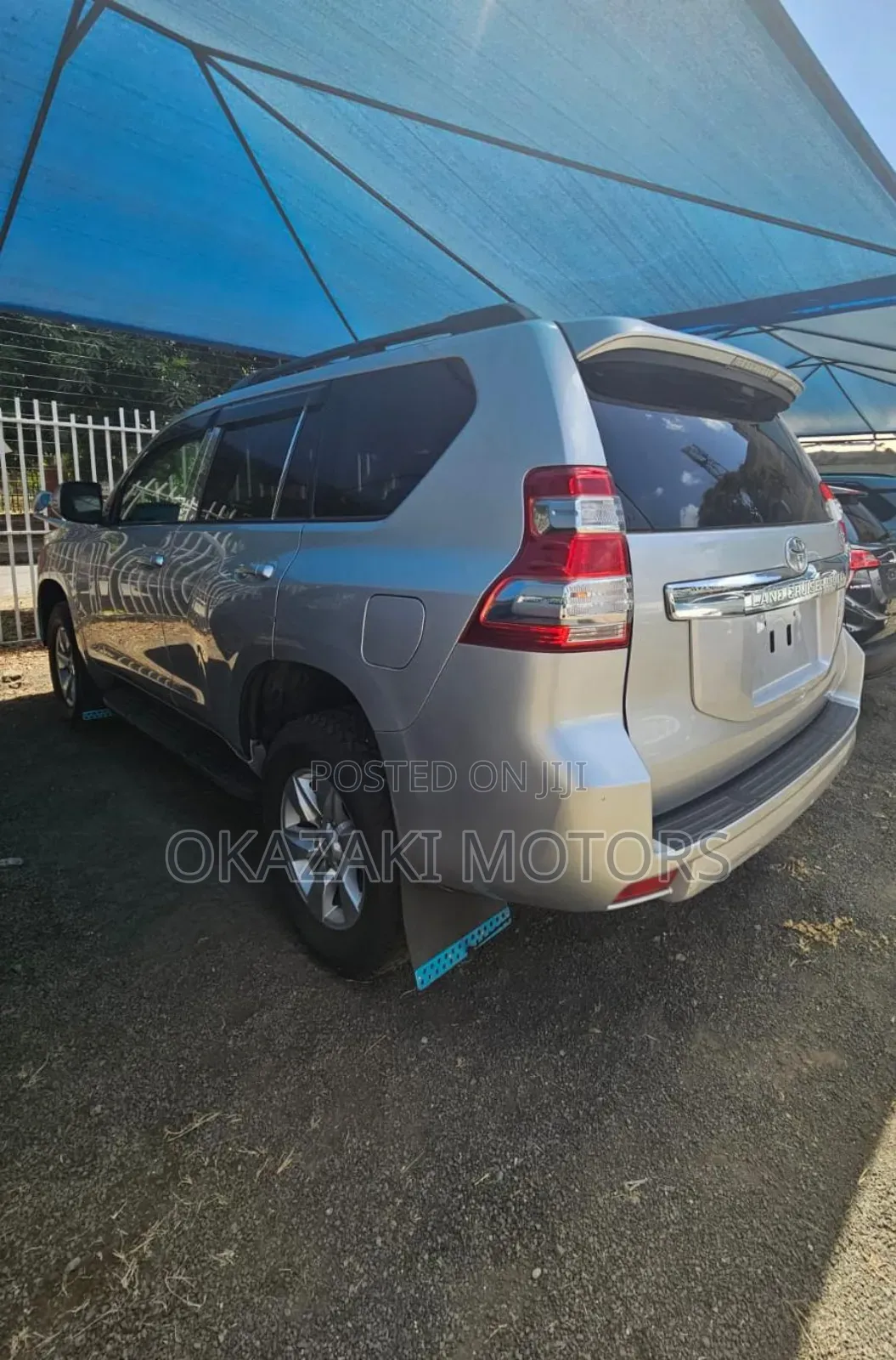 Toyota Land Cruiser Prado 2017 Silver