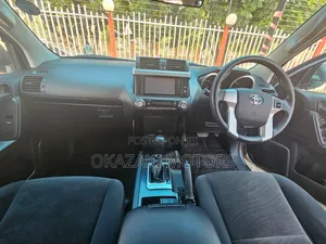 Toyota Land Cruiser Prado 2017 Silver