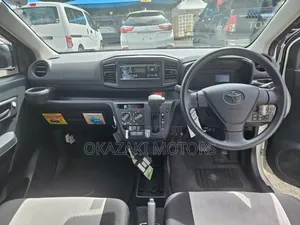 Toyota Pixis 2018 White