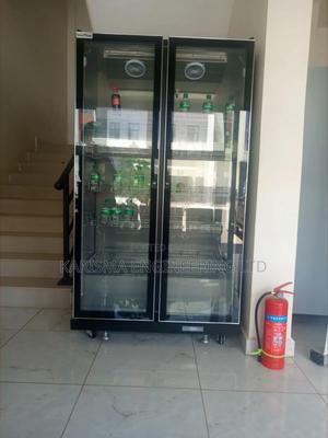 Commercial Upright Double-Door Beverage Display Chiller. - thumbnail 2