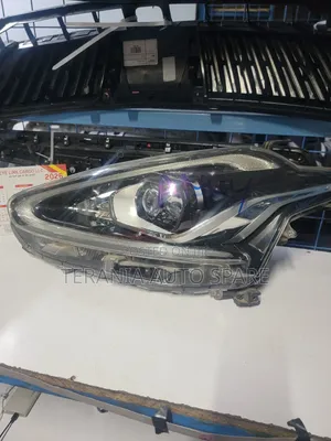 Sienta 2015 Headlight