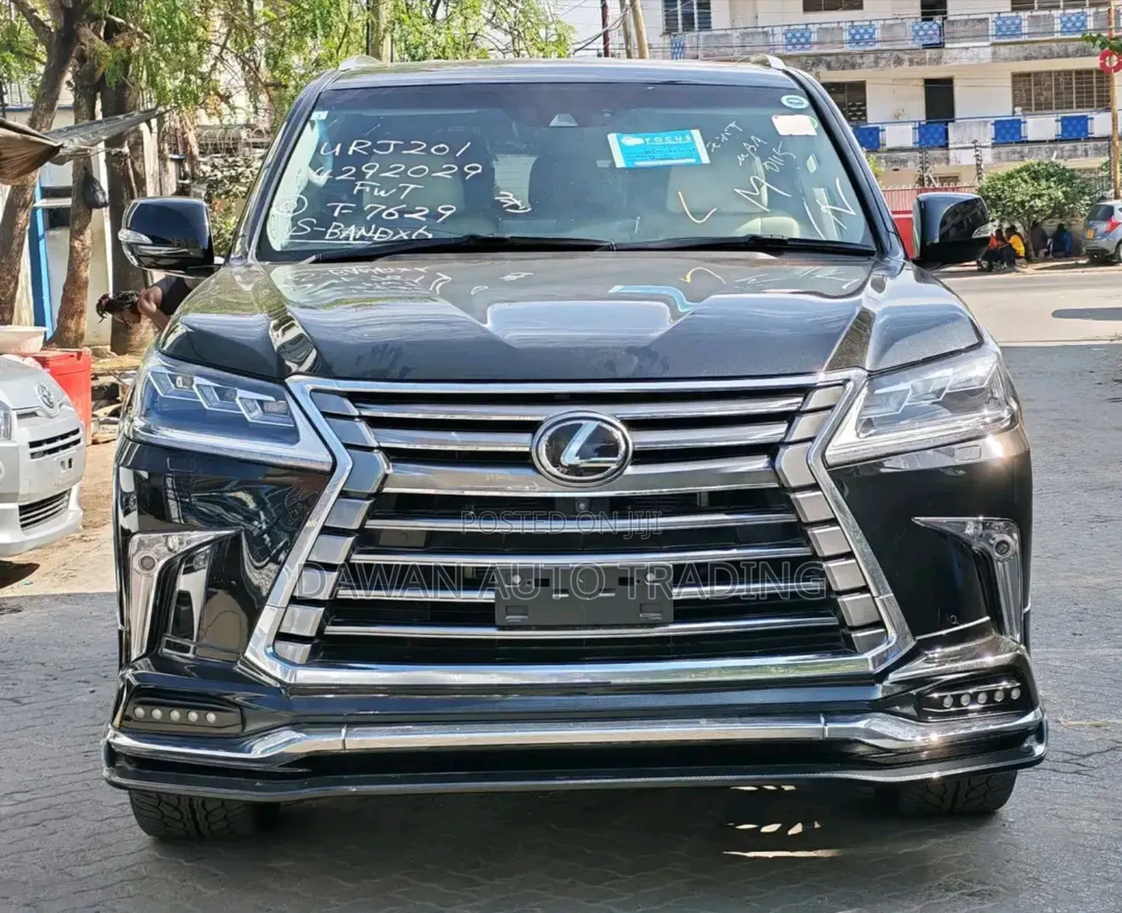 Lexus LX 570 AWD 2019 Black