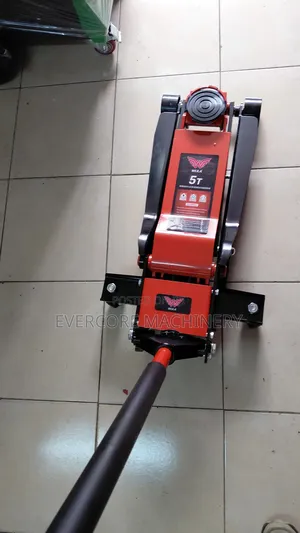 Heavy Duty 5tonne Hydraulic Trolley Jack Machine.