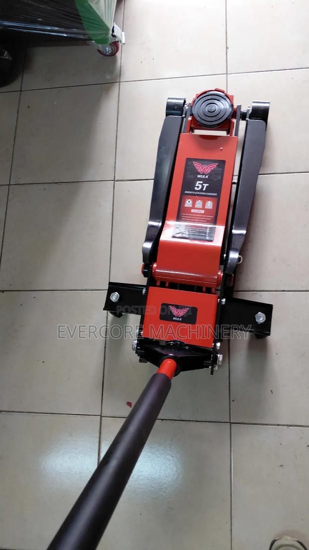 Heavy Duty 5tonne Hydraulic Trolley Jack Machine.