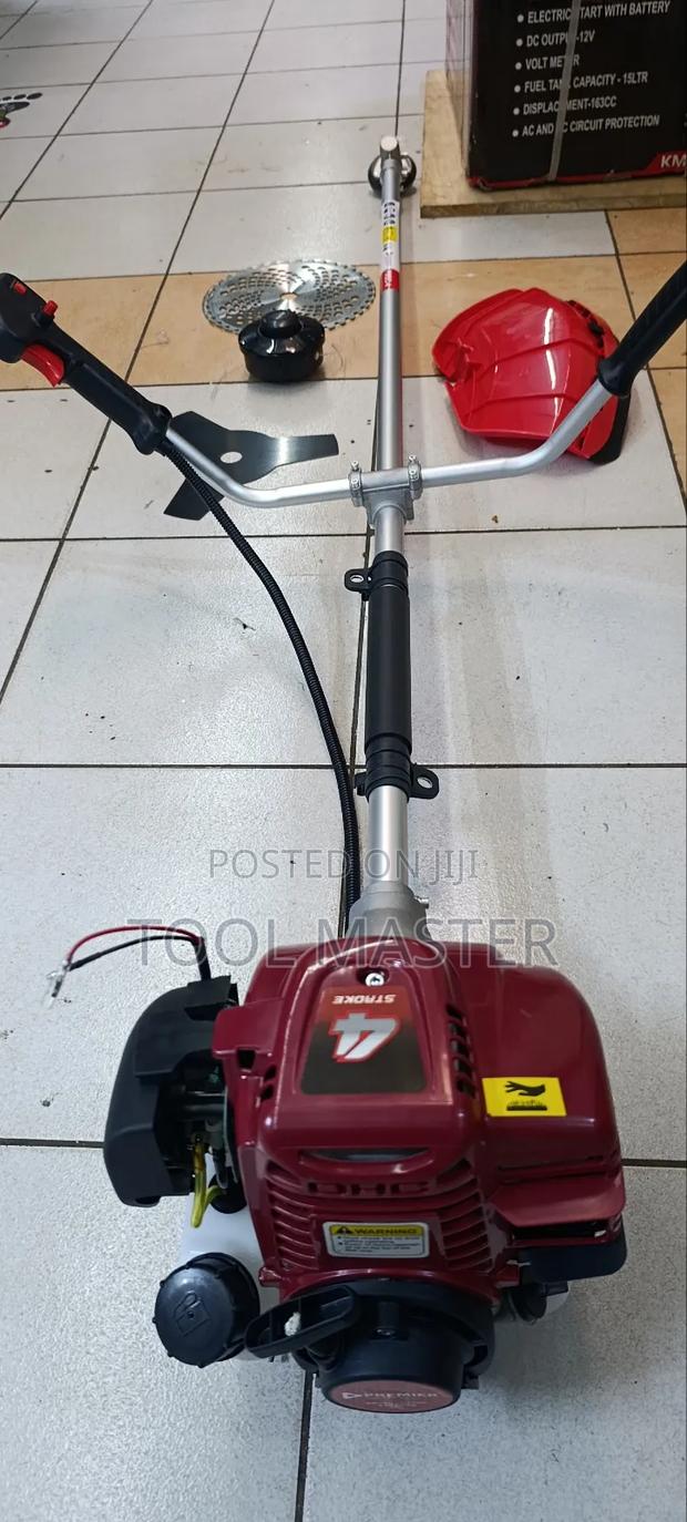4 Stroke Petrol Engine Brush Cutter/ 4 Stroke Commercial Brush Cutter