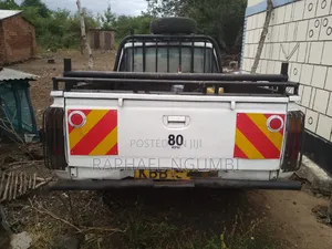 Nissan Hardbody 2001 White