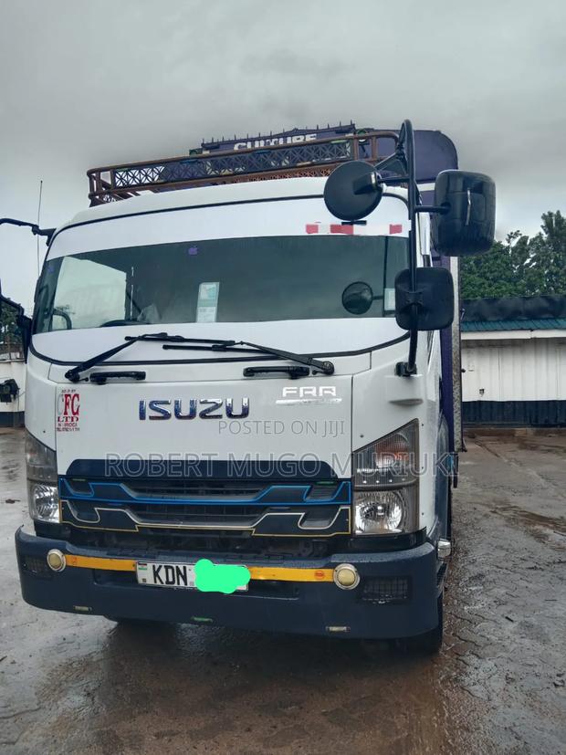 Isuzu FRR 90 Slay Queen - thumbnail 4