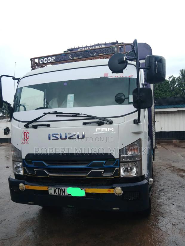 Isuzu FRR 90 Slay Queen - thumbnail 5