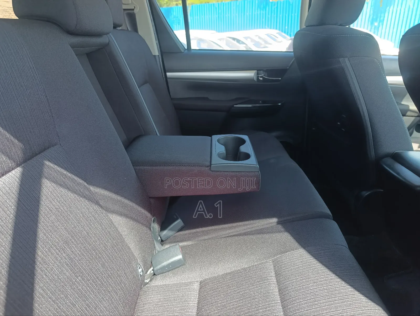 Toyota Hilux Revo Double Cab Deisel 2.4 RWD 2019 White