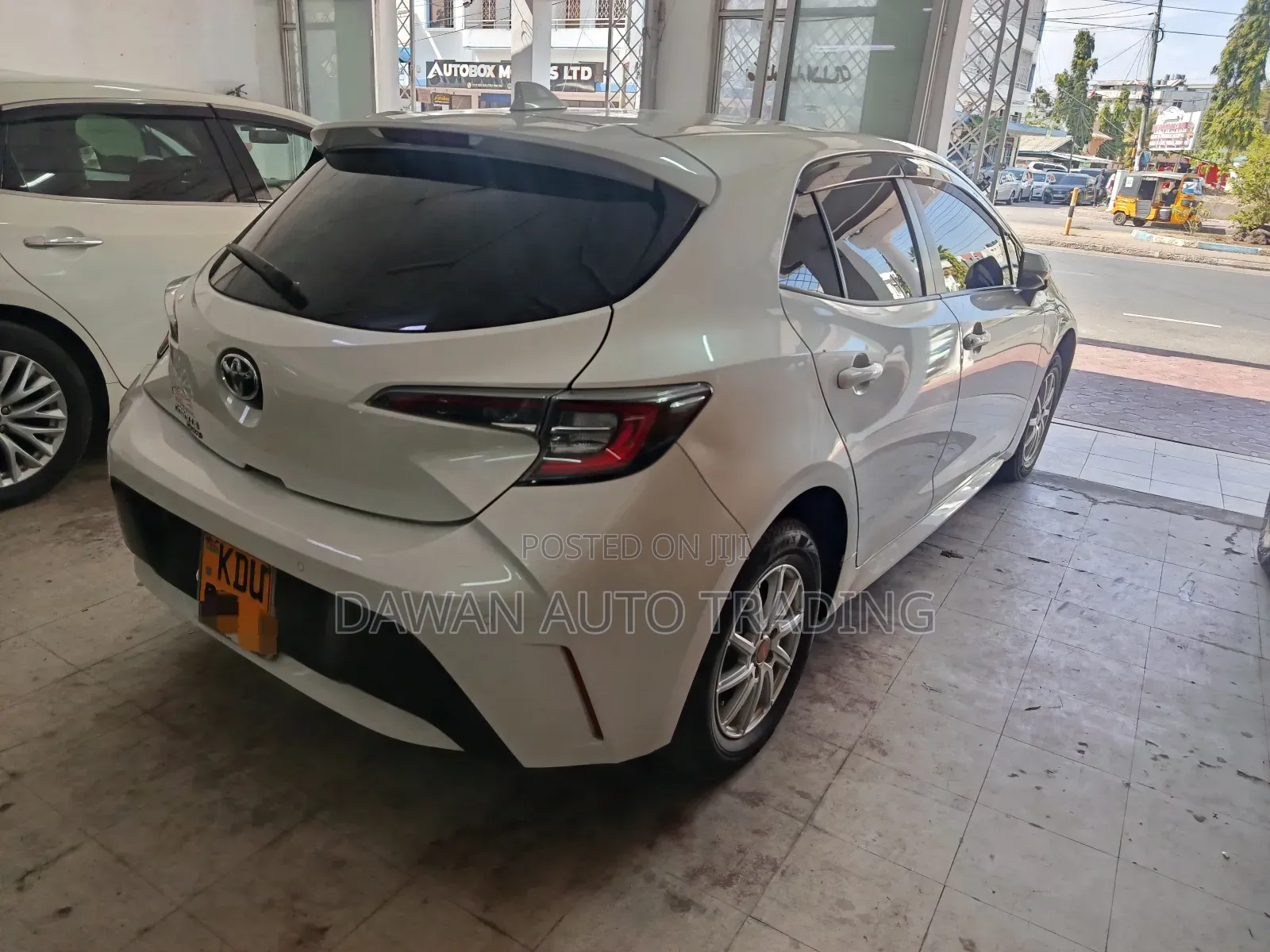 Toyota Corolla 2019 White